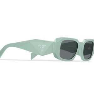 Prada NWT Rare Sunglasses accepting offers ❤️